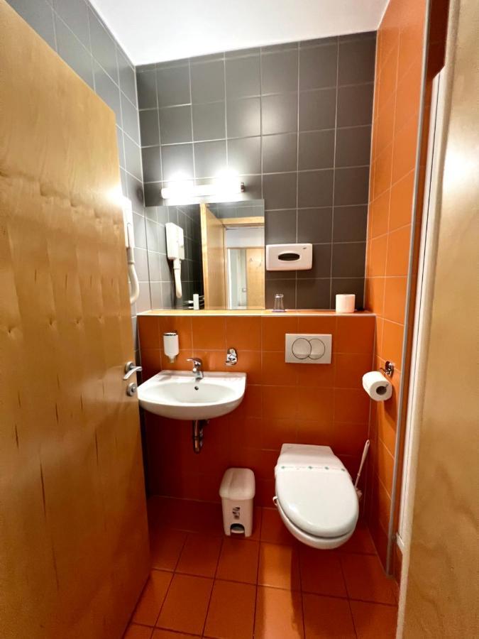 Hotel Jeruzalem Ljutomer Extérieur photo