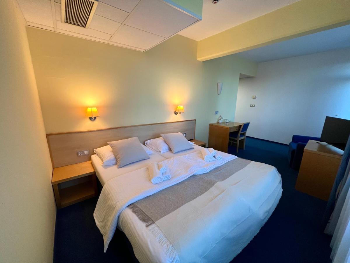 Hotel Jeruzalem Ljutomer Extérieur photo
