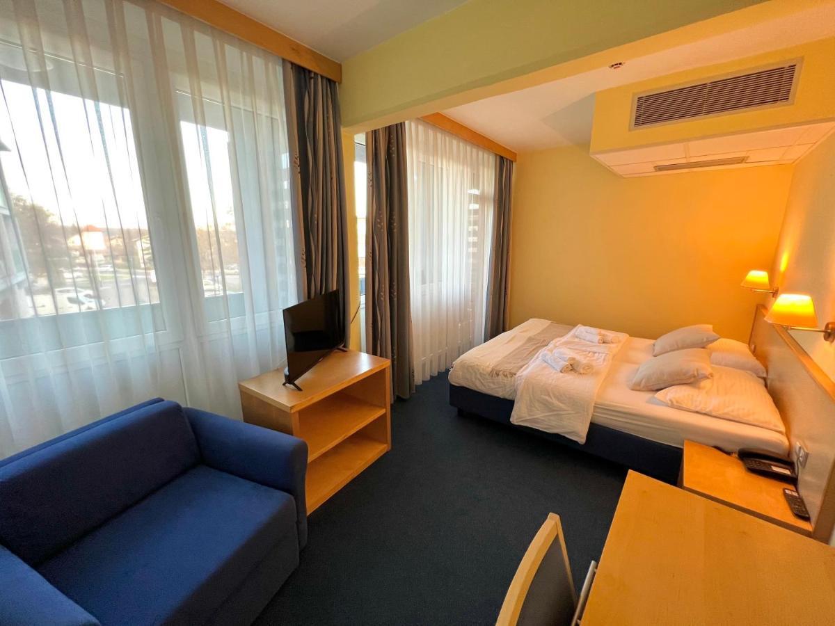 Hotel Jeruzalem Ljutomer Extérieur photo