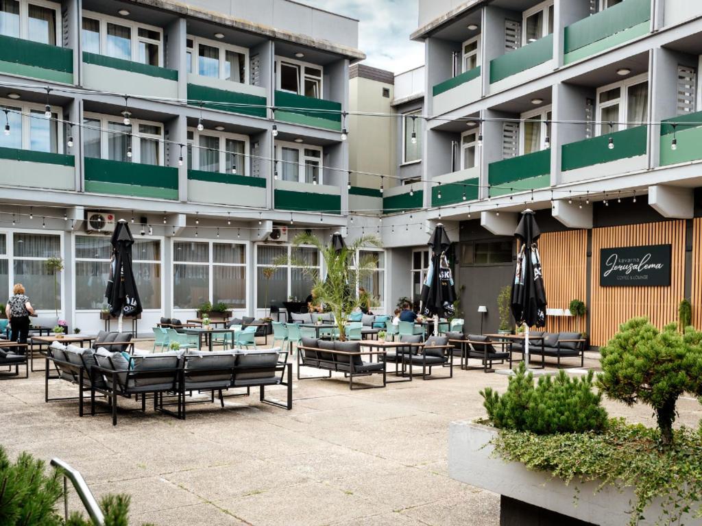 Hotel Jeruzalem Ljutomer Extérieur photo